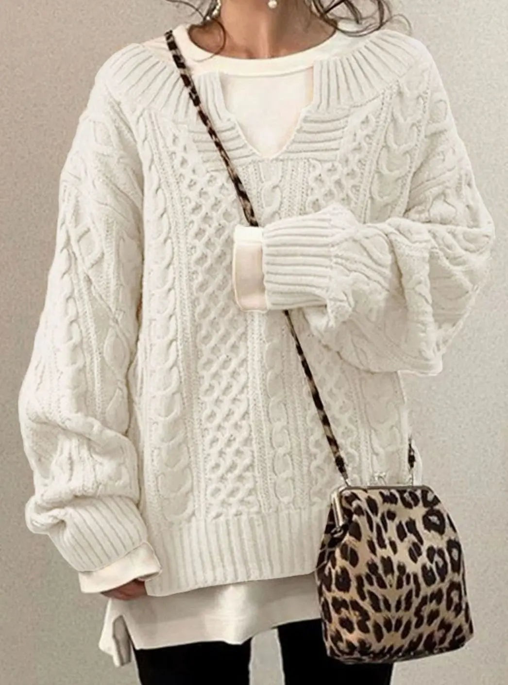 Arabella | Women's Oversized Cable-Knit V-Neck Sweater