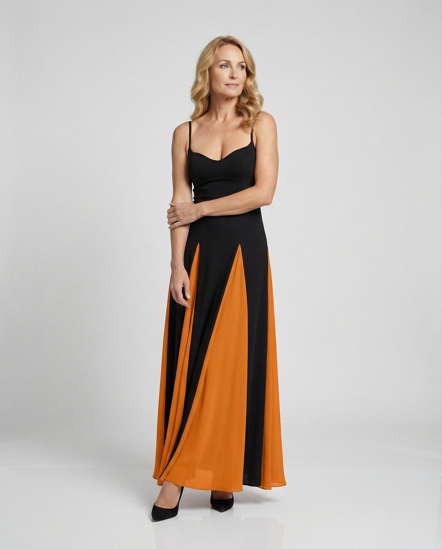 Elara | Women's Evening Sweetheart Neckline Maxi Dress